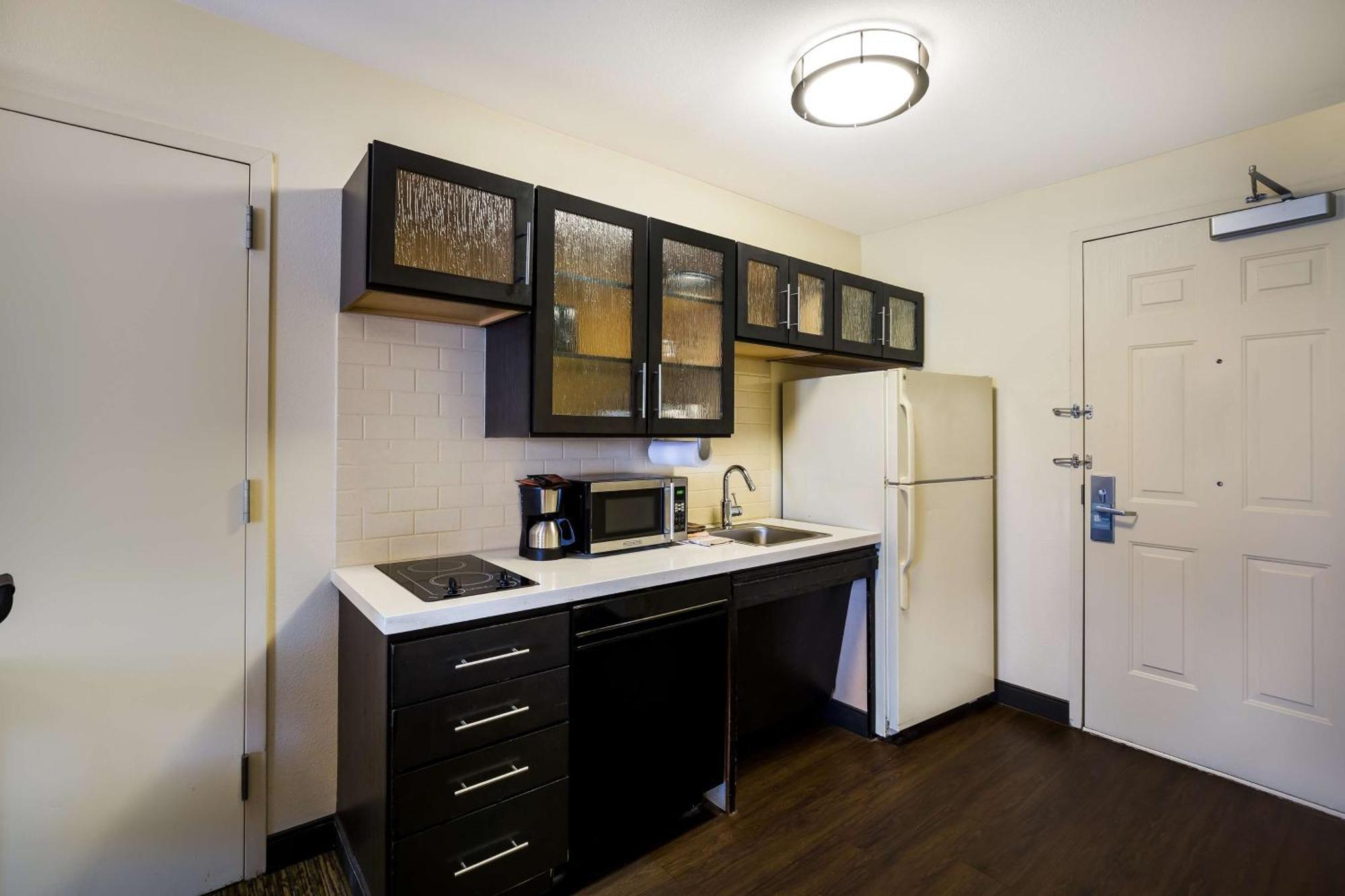 Sonesta Simply Suites St Louis Earth City Exterior foto